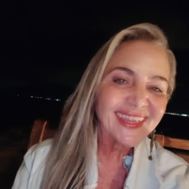 Babá em Caragua: Celma