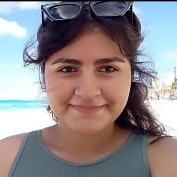 Babysitter in Cancún: Dania Elena Mejía Velázquez