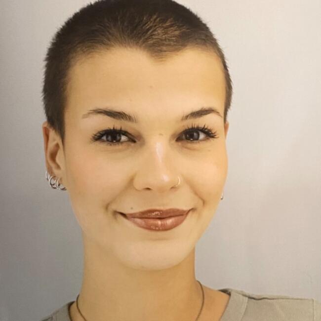 Babysitter in Annemasse: Lisa