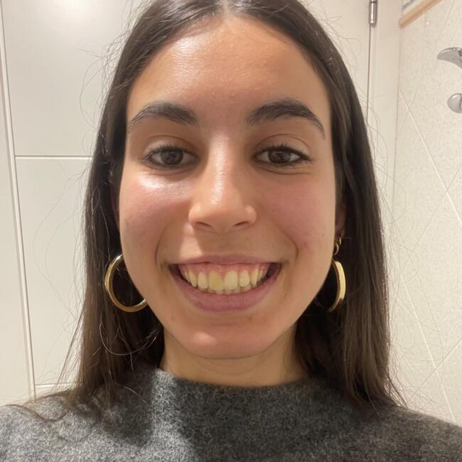 Babysitter in Pamplona: Gabriela