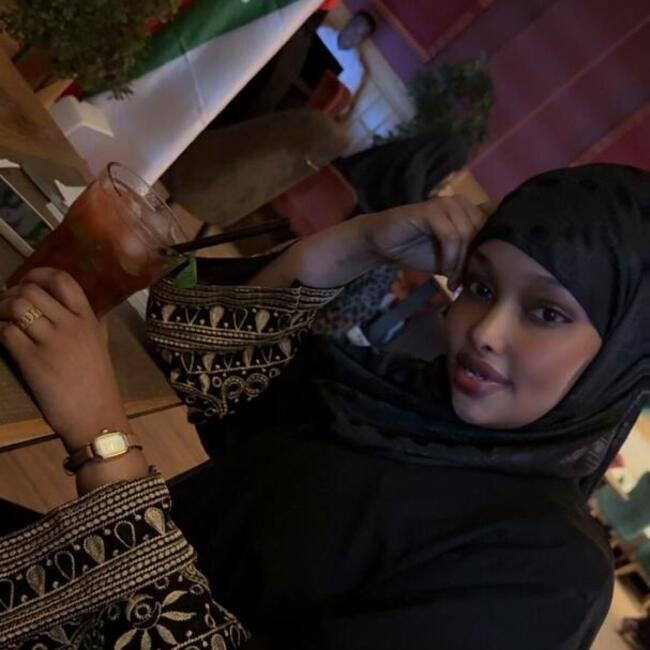 Babysitter in Cairo: Faiza