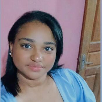 Babá Vila Velha: DANIELLE Souza