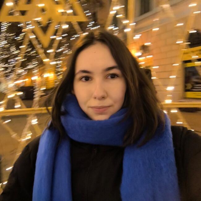 Bébiszitter Szigetszentmiklós területén: Laura