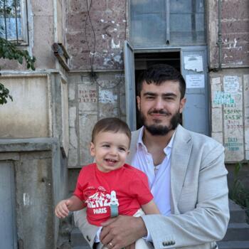 Parent Anvers: Narek