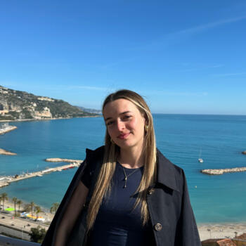 Babysitter in Valbonne: Eléa
