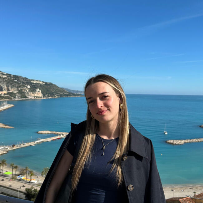 Babysitter in Valbonne: Eléa
