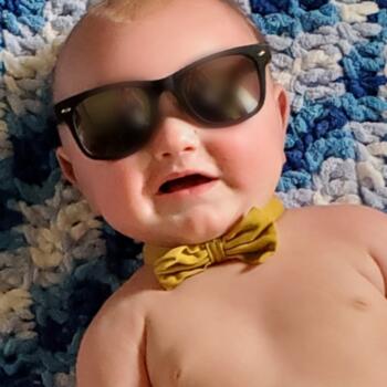 Babysitting job in Windsor: babysitting job Budzey