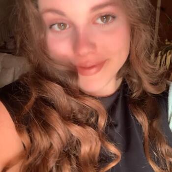 Babysitter Demenika: Θεοφίλη Ανδρεοπούλου