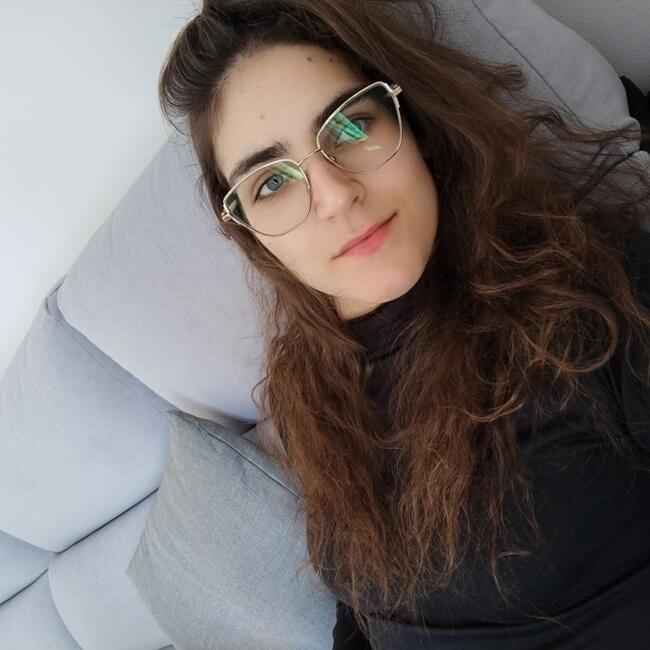 Babysitter em Vieira de Leiria: Iara