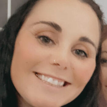 Babysitter in Clydebank: Lian