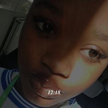 Babysitter in London: Busirah