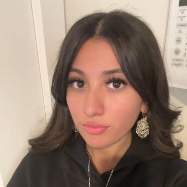 Babysitter in Seattle: Aurora