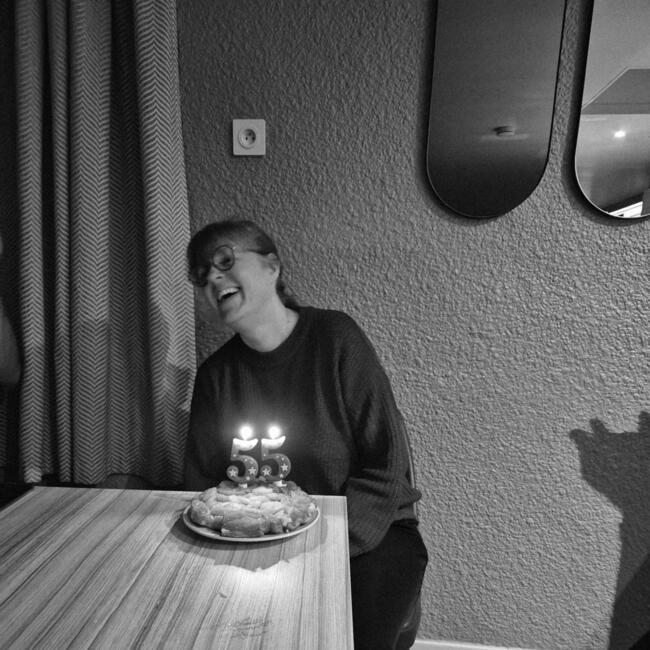 Babysitter in Saint-Lyé-la-Forêt: Sandrine