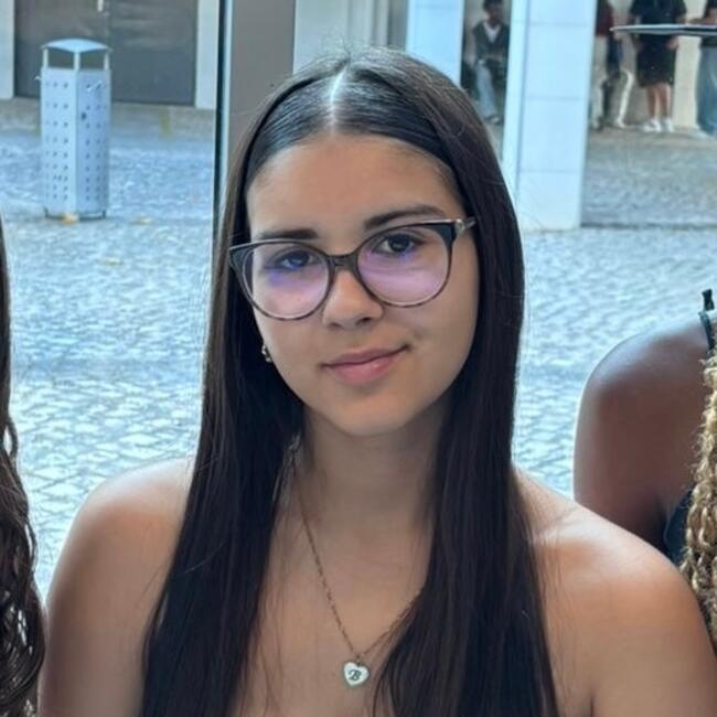 Babysitter em Olhão: Beatriz