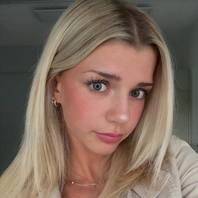 Babysitter in Villach: Ines