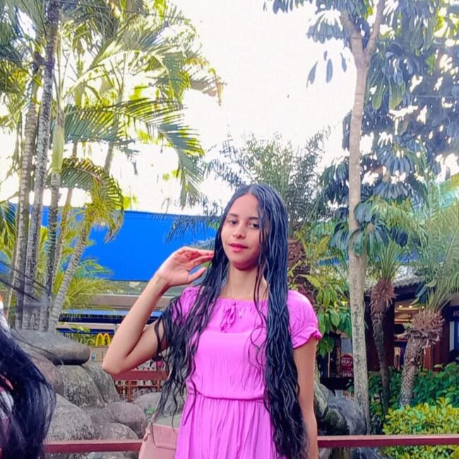 Babysitter in Cabo de Santo Agostinho: Emelly