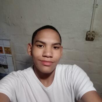 Babysitter in Cape Town: Mikyle