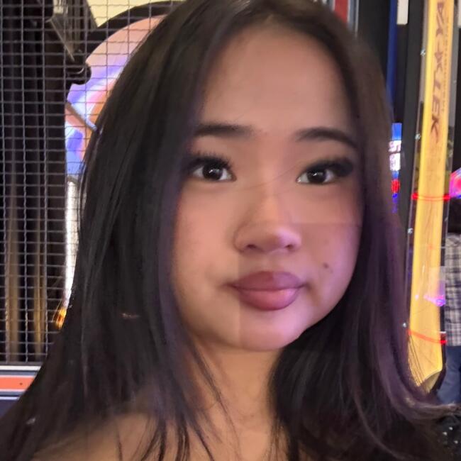 Babysitter in Santa Ana: Tammy