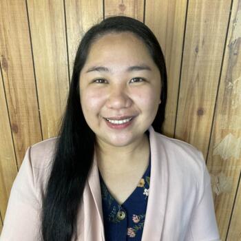 Babysitter in Ballarat: Vivian