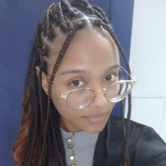 Babysitter in Ibirité: Rafaela Duarte