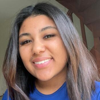 Babysitter in Bonneveau: Anais