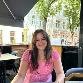 Babysitter in Wien: Lilly