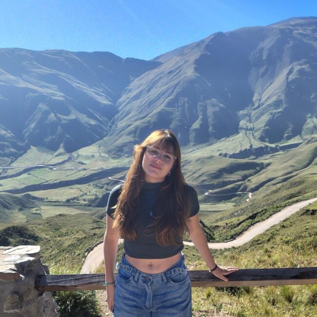 Babysitter in Santa Fe: Valentina