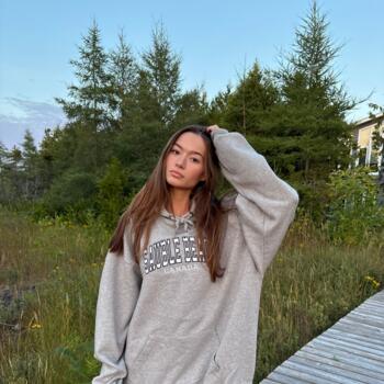 Babysitter in Woodstock: Olivia