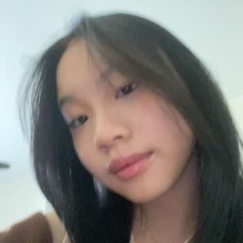 Baby-sitter in Markham: Lauren