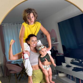 Babysitting job in Alba Iulia: babysitting job Linda Debora
