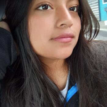 Babysitter in Quito: Nicol