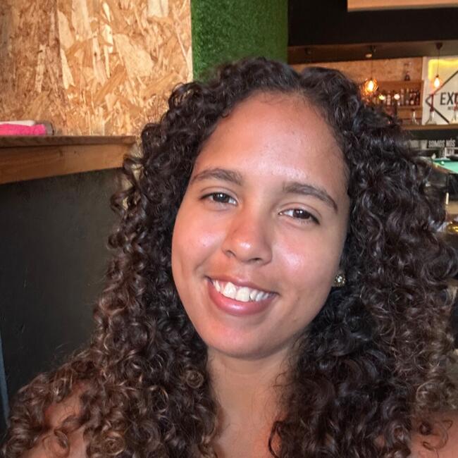 Babysitter in Linda a Velha: Yasmim