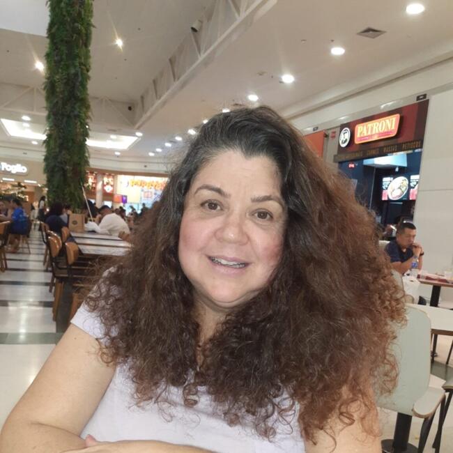 Babá em Suzano: Gessiana