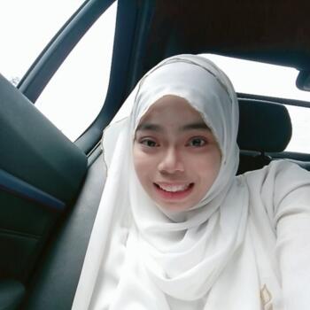 Babysitter in Muadzam Shah City: Mina