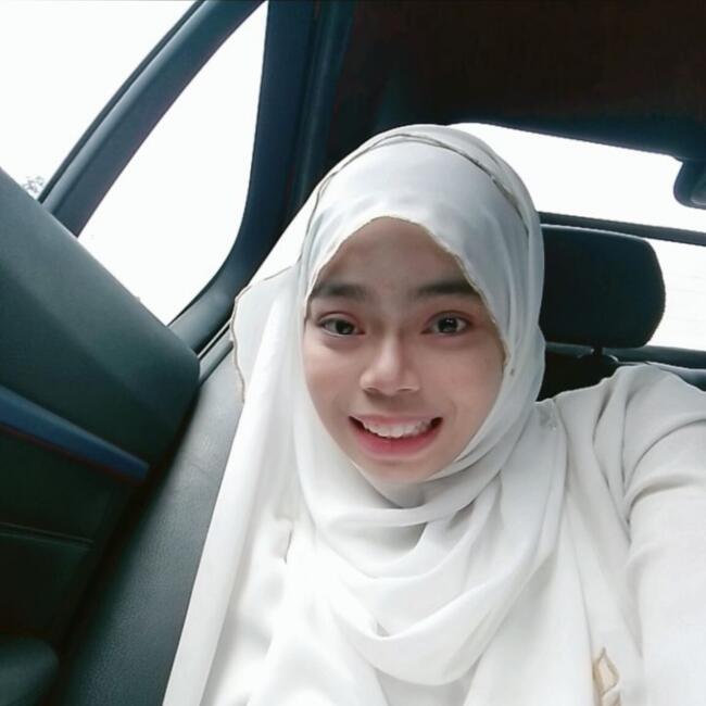 Babysitter in Muadzam Shah City: Mina