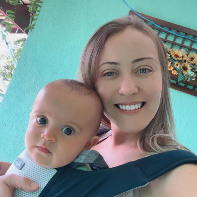 Babysitting job in Contagem: Fernanda