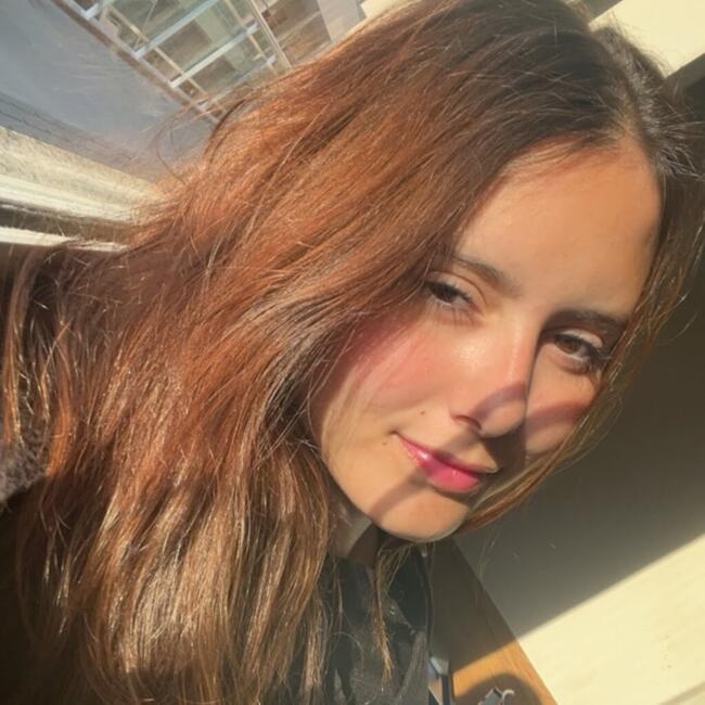 Babysitter in Maricá: Camila