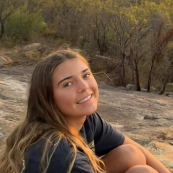 Babysitter em Perth: Ella