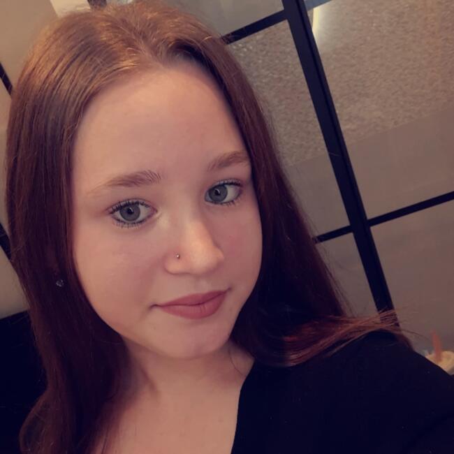 Babysitter in Vaux-sur-Vienne: Noémie