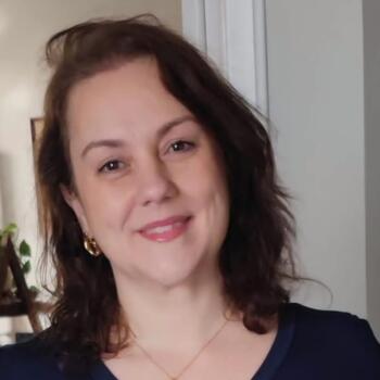 Babysitter in São José dos Pinhais: Ester