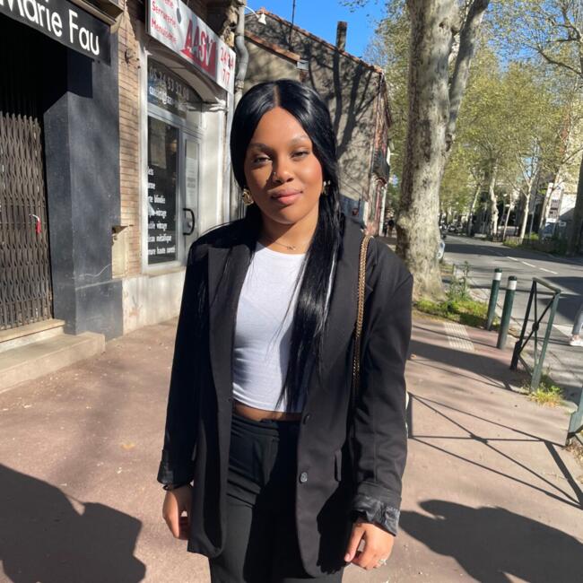 Babysitter in Castres-sur-l'Agout: Rachel Samira