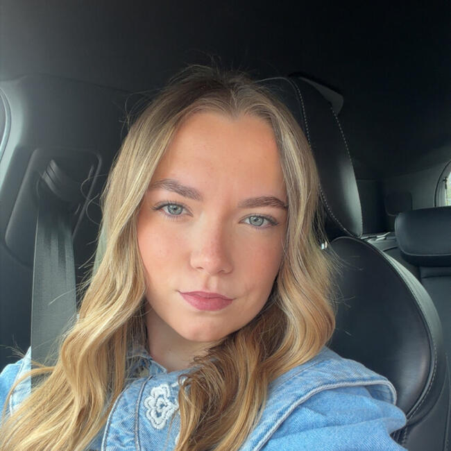 Nanny in Harlow: Mia