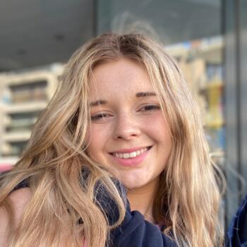 Babysitter in Oudenburg: Gwenny