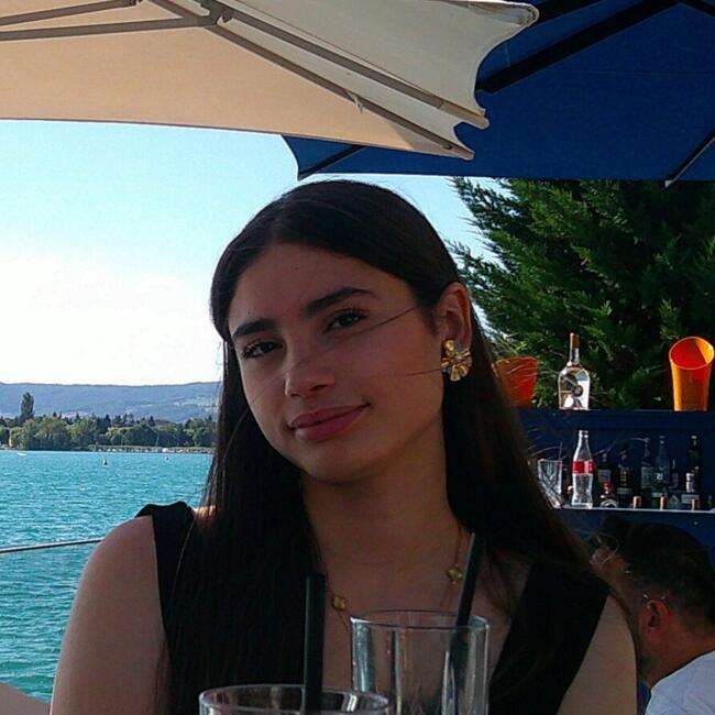 Babysitter in Annecy: Rahma