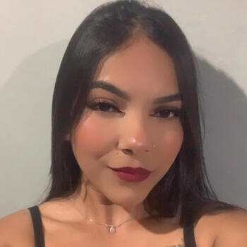 Babysitter in Uberlândia: Aline