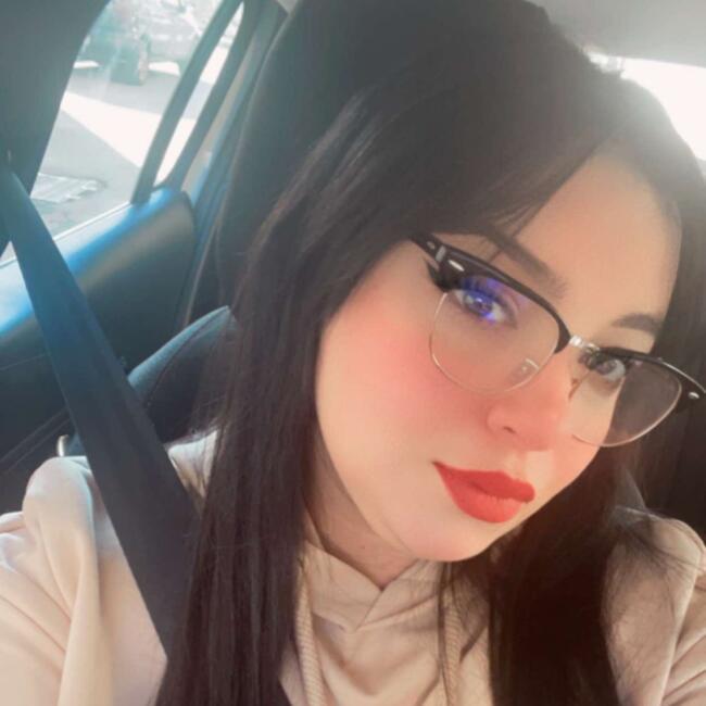 Babysitter in Le Pontet: Lamyaa