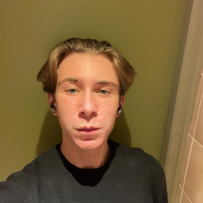 Babysitter in Amiens: Noah