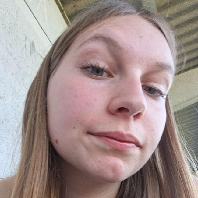 Babysitter in Ieper: Imani