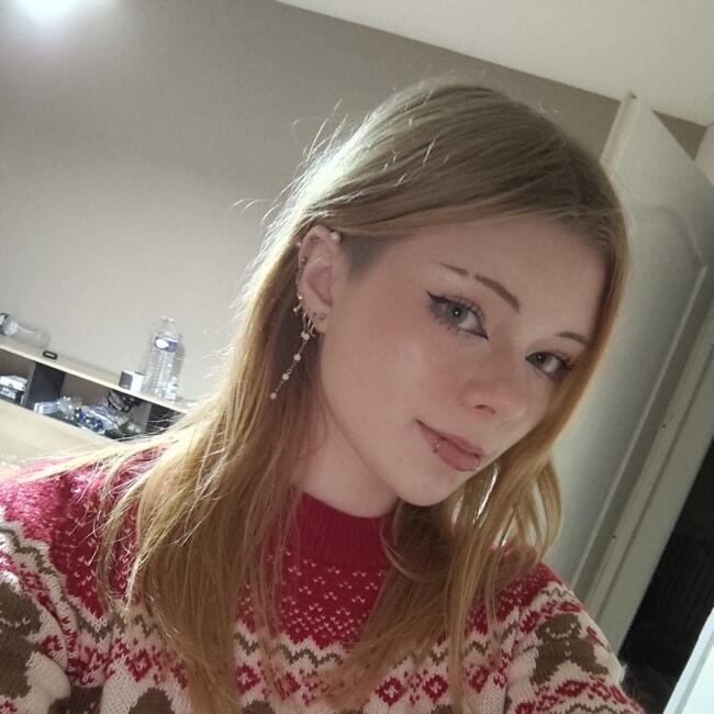 Babysitter in Dunkirk: Eva