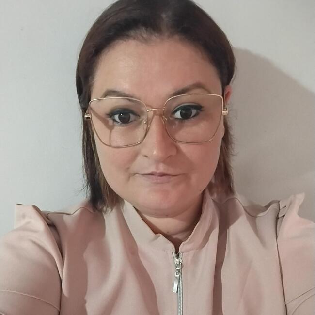 Babysitter in Curitiba: Suellen
